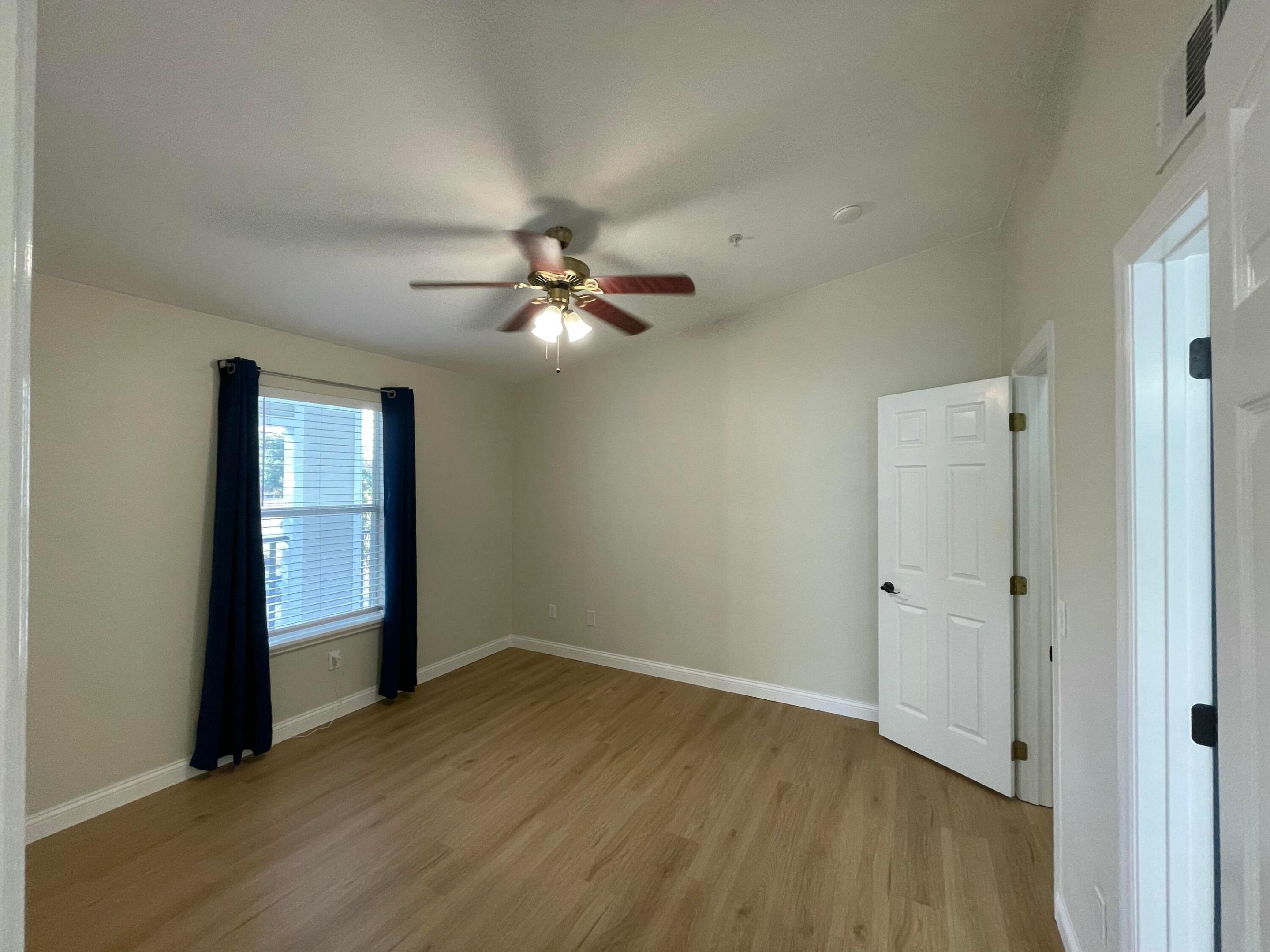 CAMPUS EDGE - Residential