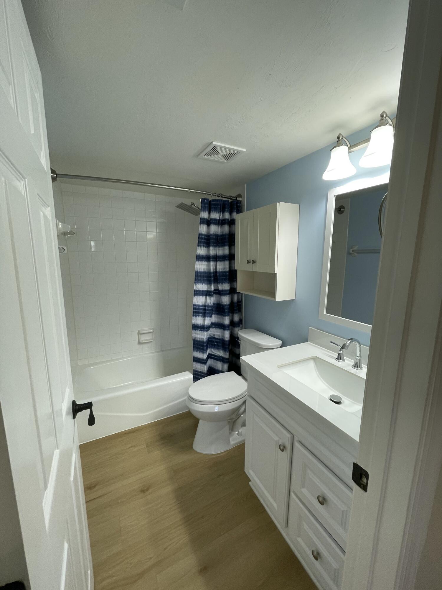 CAMPUS EDGE - Residential