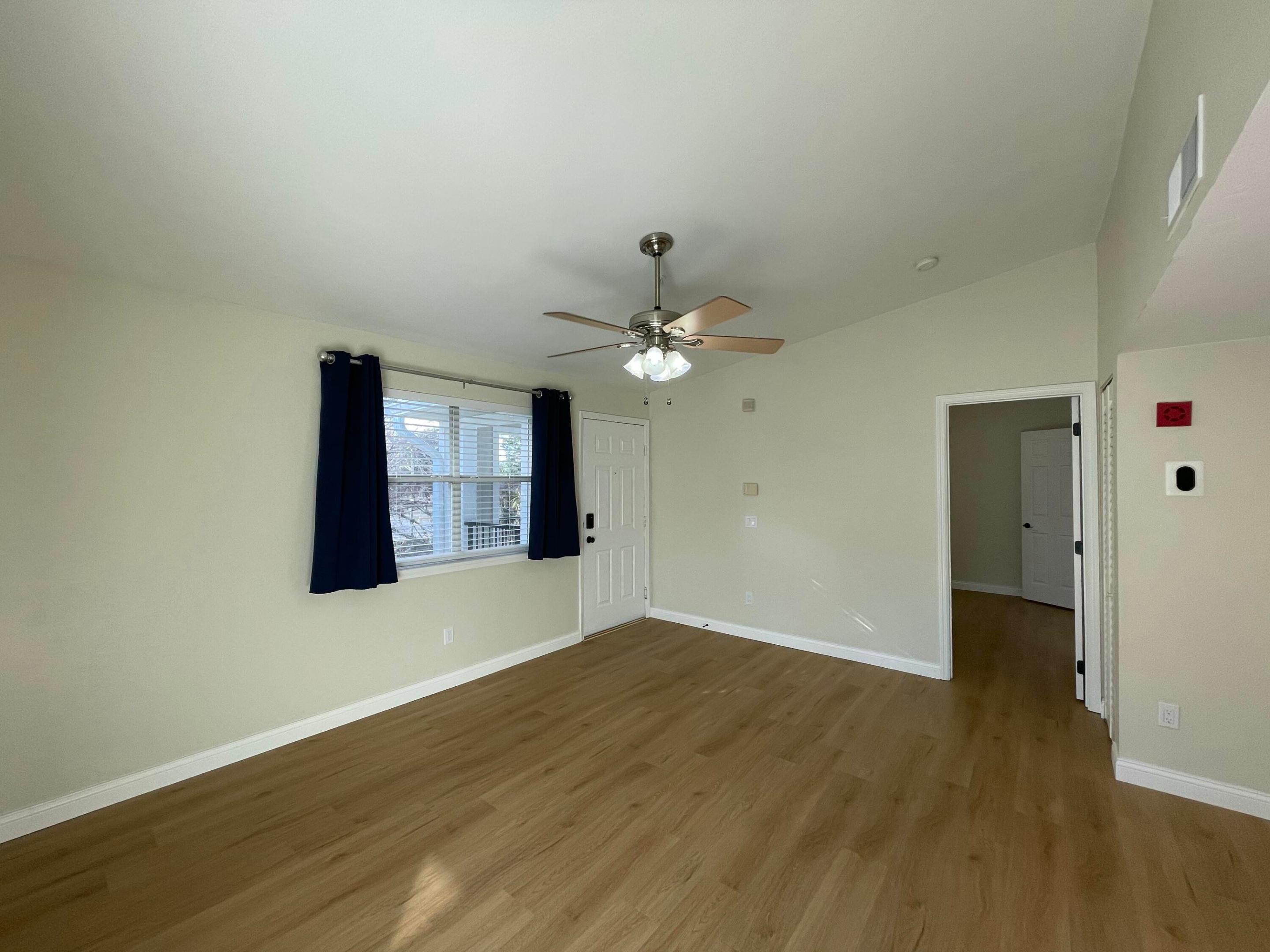 CAMPUS EDGE - Residential