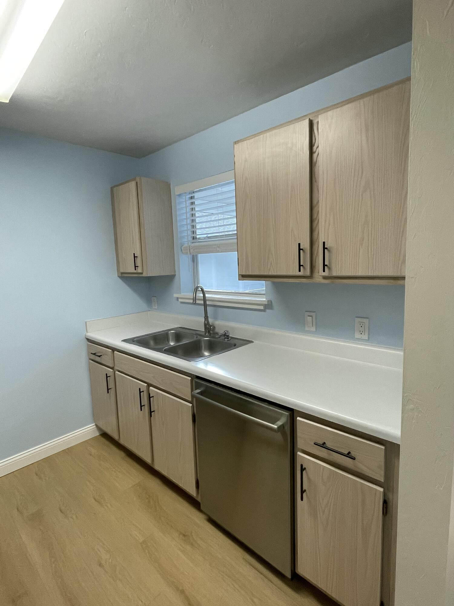 CAMPUS EDGE - Residential