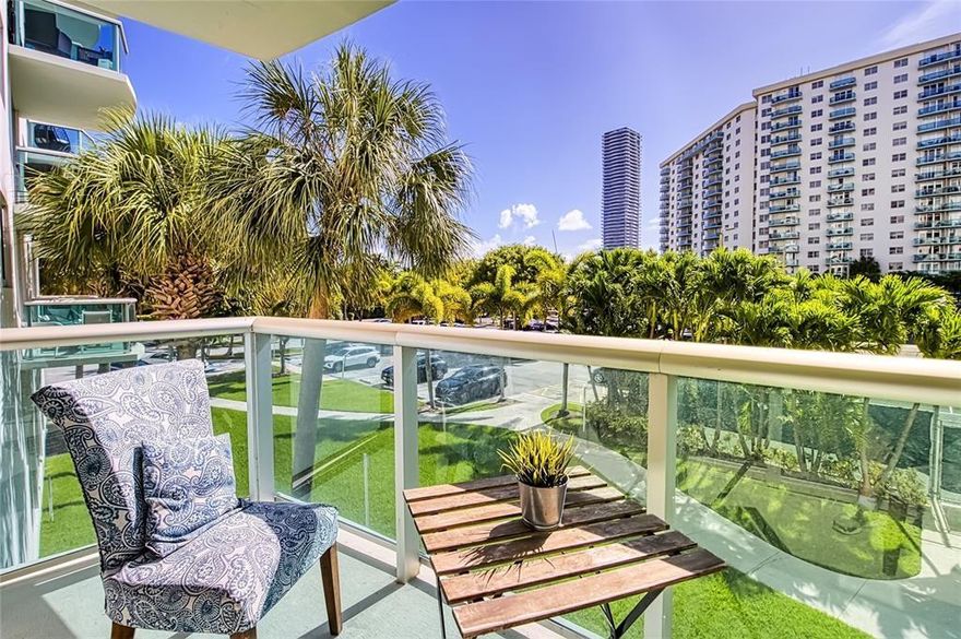***Lovely and Cozy 2nd floor unit with pool views! Located directly across the street to Beach, and mins away to houses of worship, supermarkets, banks, restaurants, Aventura Mall, Etc. Building has 24 hour security, front desk, valet, pool, gym, tennis courts, etc. A true Prime Location-Can't beat this! Annual tenants only. Showings are possible after October 23, 2025.
