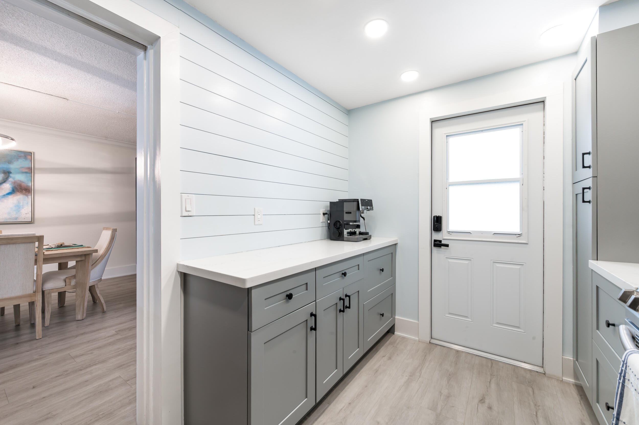 ATRIUM CONDO S 1/2 OF LT - Residential