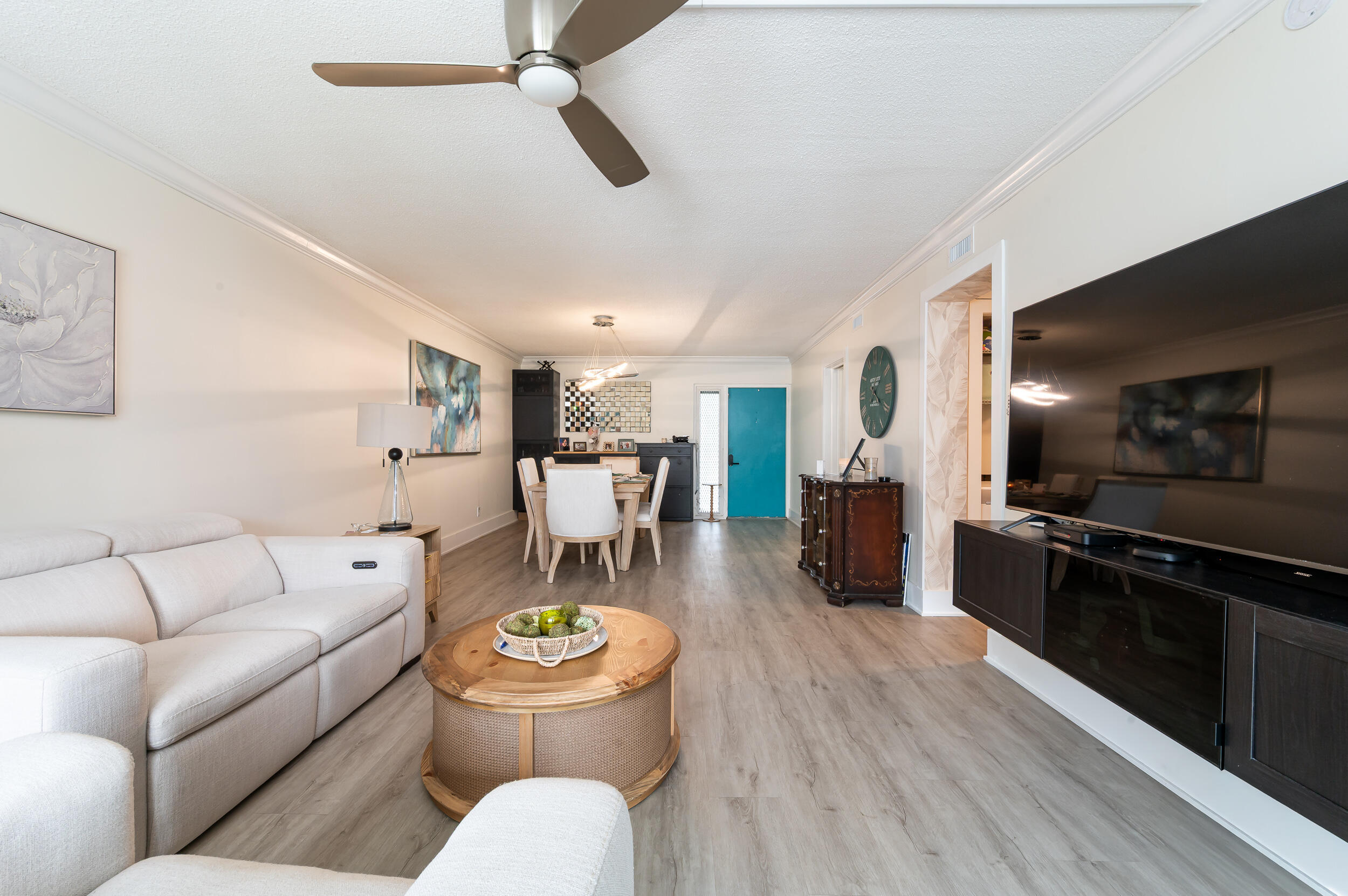 ATRIUM CONDO S 1/2 OF LT - Residential