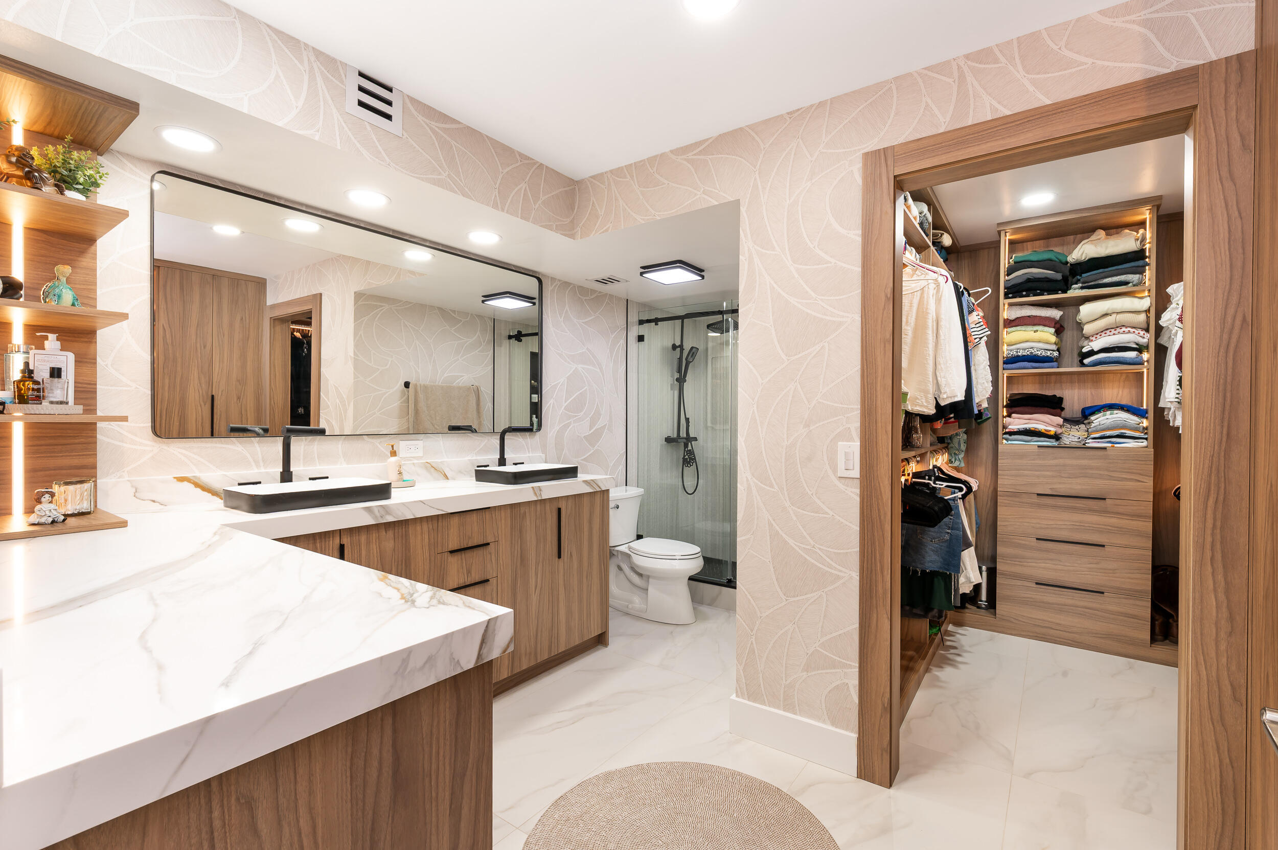 ATRIUM CONDO S 1/2 OF LT - Residential