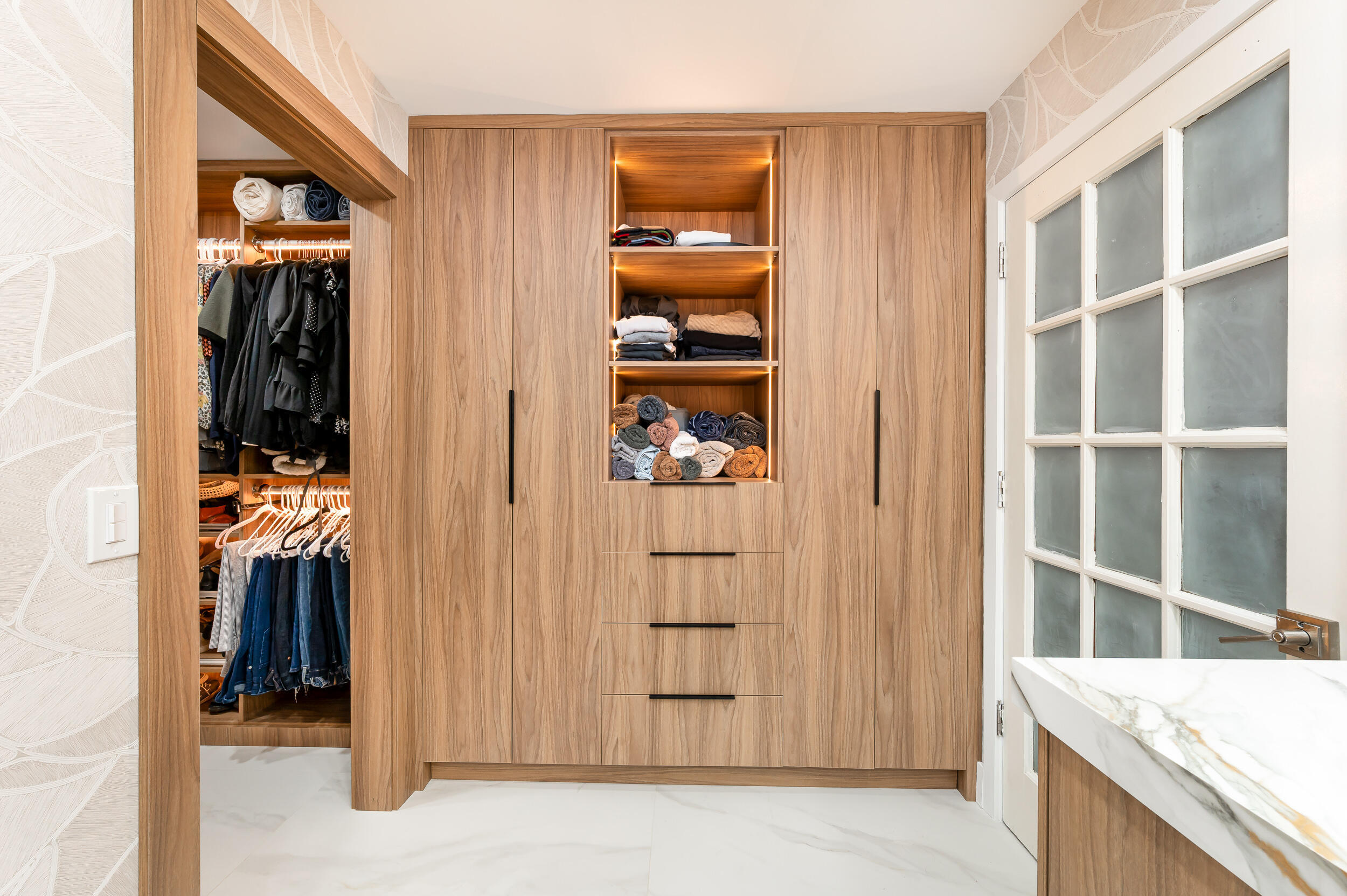 ATRIUM CONDO S 1/2 OF LT - Residential