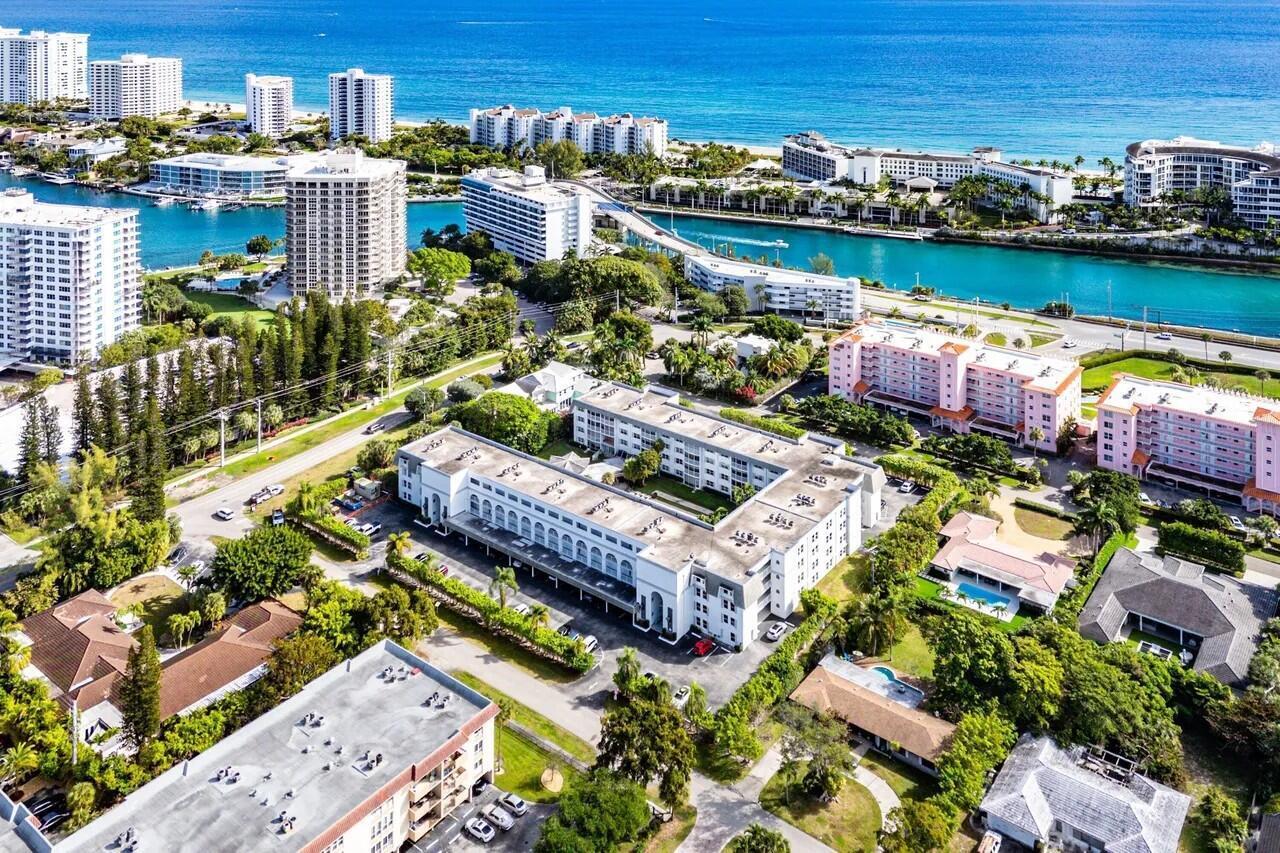 ATRIUM CONDO S 1/2 OF LT - Residential