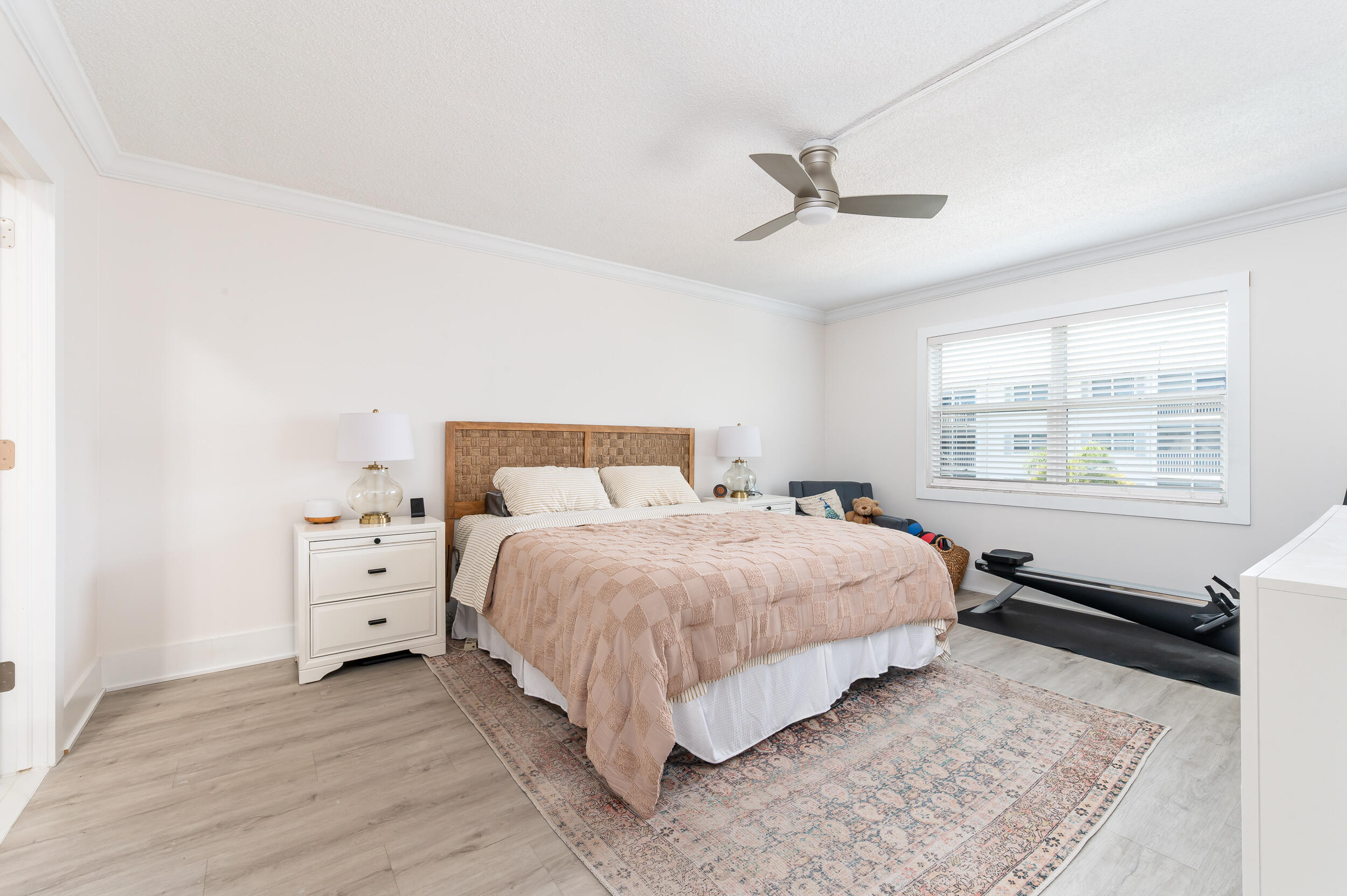 ATRIUM CONDO S 1/2 OF LT - Residential