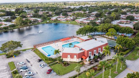 Tiny photo for 811 Salem Lane, Lake Worth, FL 33467 (MLS # R11131020)