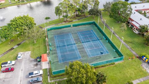 Tiny photo for 811 Salem Lane, Lake Worth, FL 33467 (MLS # R11131020)