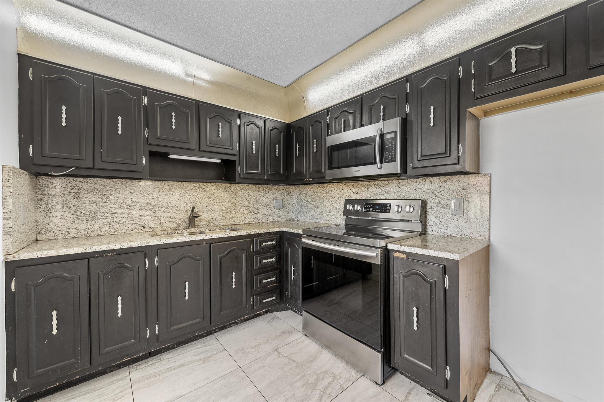 COVERED BRIDGE CONDO - Residential