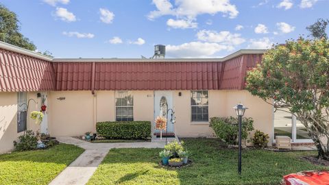 811 Salem Lane Lake Worth FL 33467