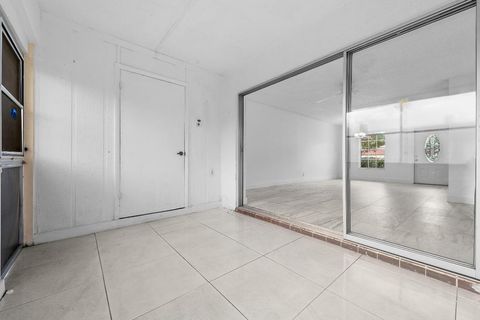 Tiny photo for 811 Salem Lane, Lake Worth, FL 33467 (MLS # R11131020)