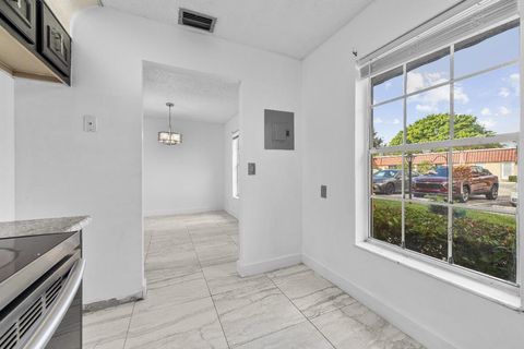 Tiny photo for 811 Salem Lane, Lake Worth, FL 33467 (MLS # R11131020)