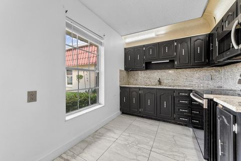 Tiny photo for 811 Salem Lane, Lake Worth, FL 33467 (MLS # R11131020)