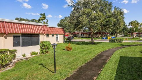 Tiny photo for 811 Salem Lane, Lake Worth, FL 33467 (MLS # R11131020)