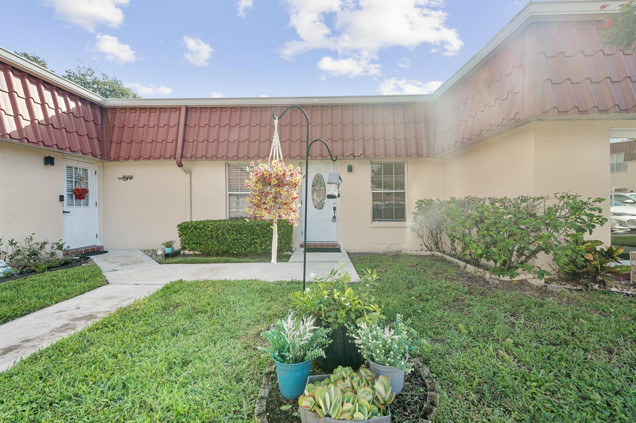 COVERED BRIDGE CONDO - Residential