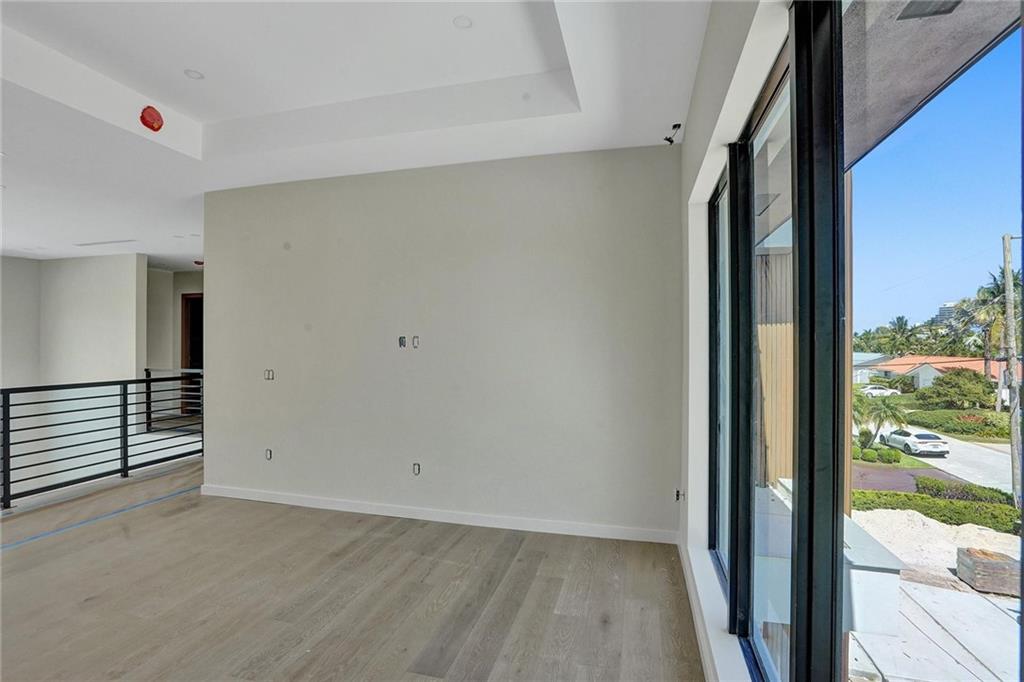 Coral Ridge - Residential