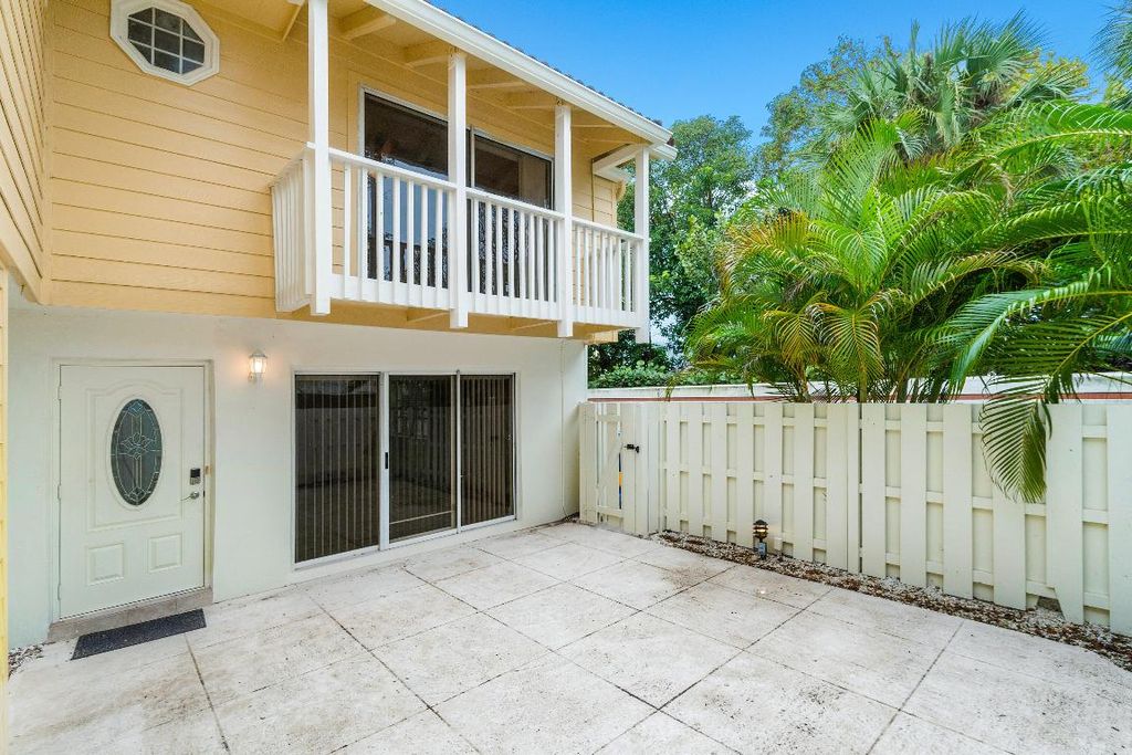 Photo of 158 Seabreeze Circle, Jupiter, FL 33477 (MLS # R10949752)