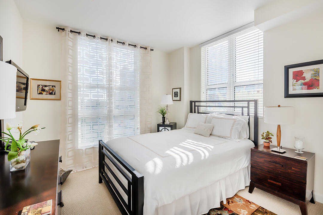 CITY PALMS CONDO - Residential Lease