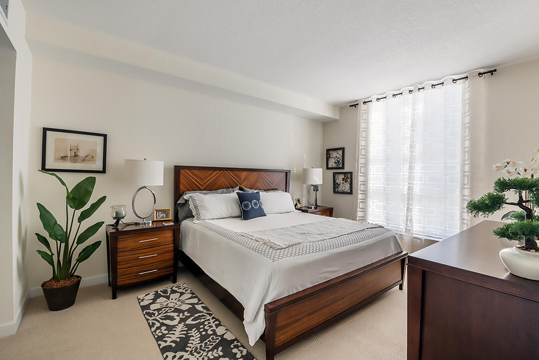 CITY PALMS CONDO - Residential Lease