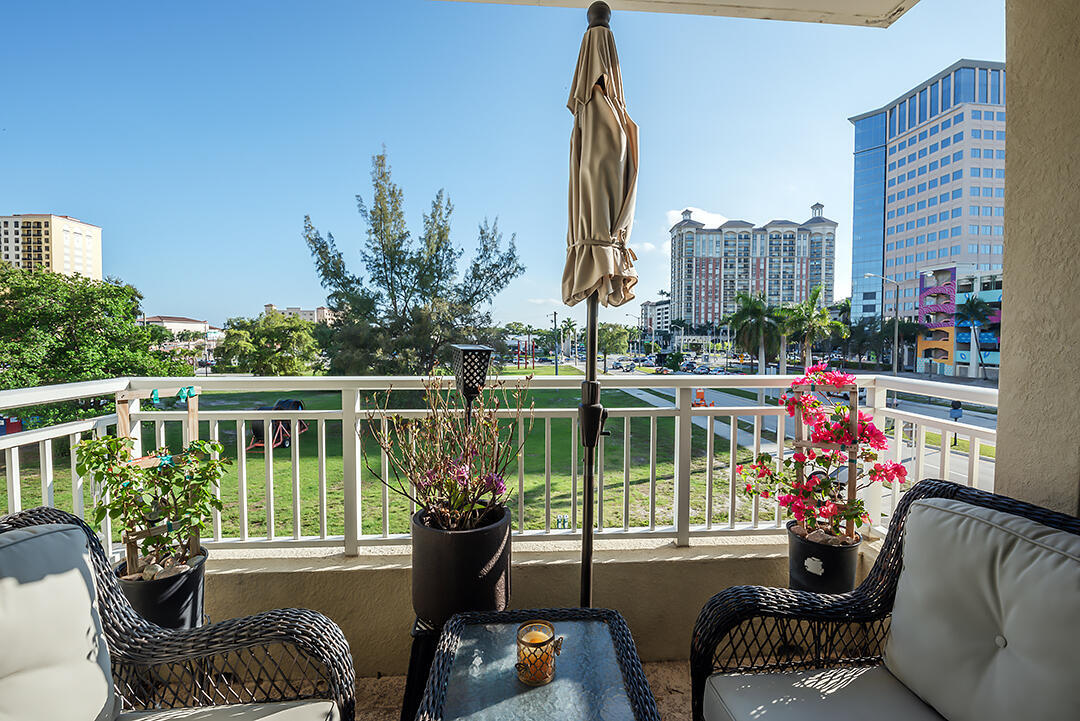 CITY PALMS CONDO - Residential Lease