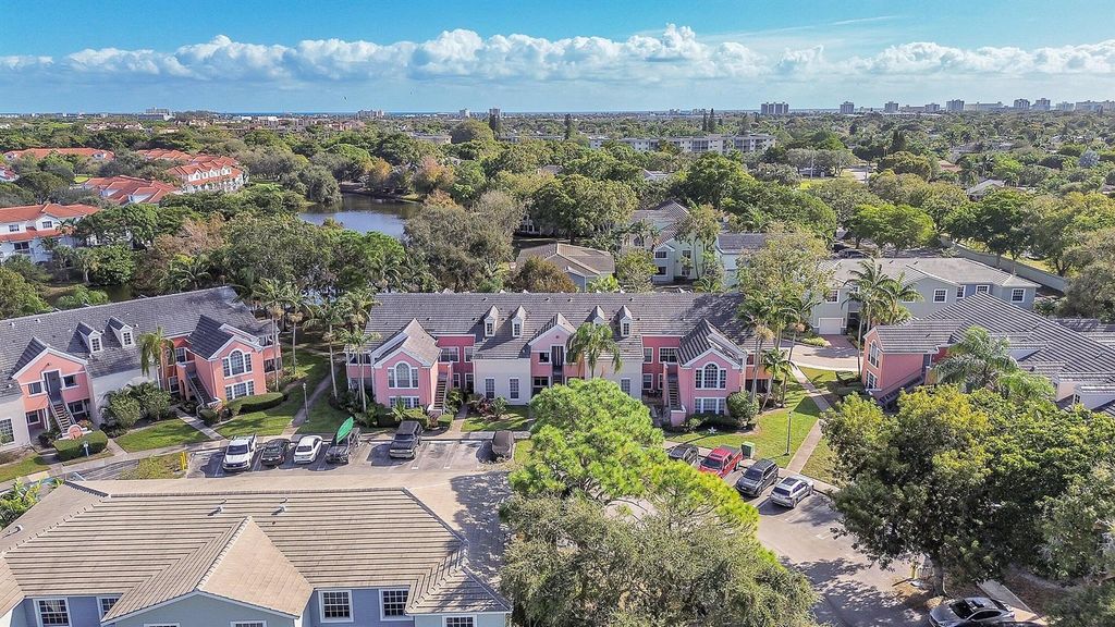 Photo of 1345 Crystal Way #O, Delray Beach, FL 33444 (MLS # R11059424)