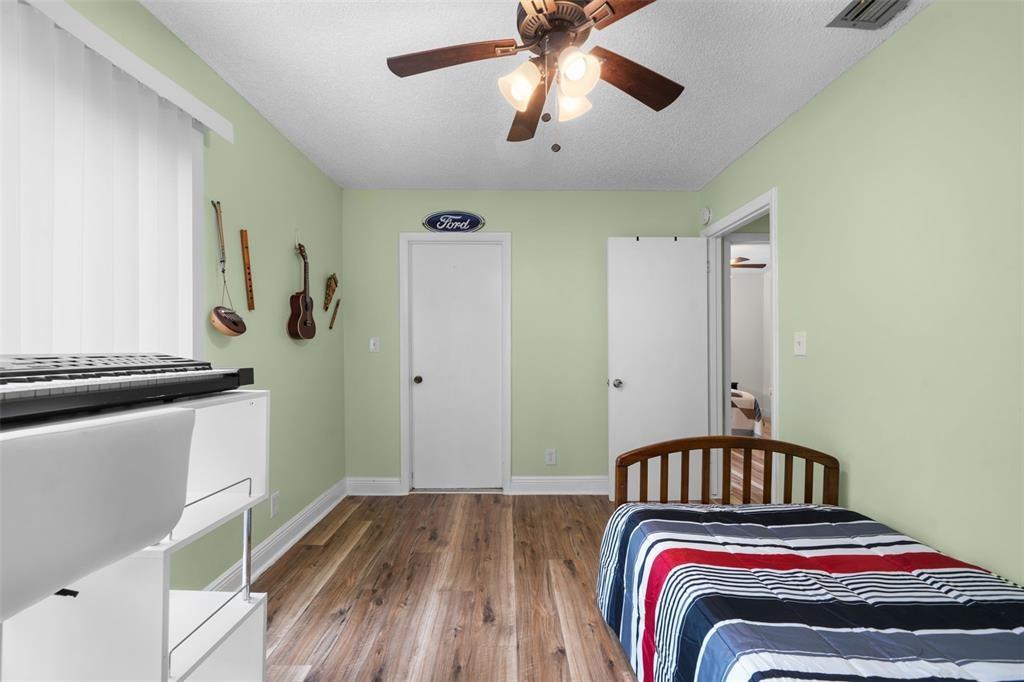 SANDPEBBLES TOWNHOUSE CON - Residential Lease