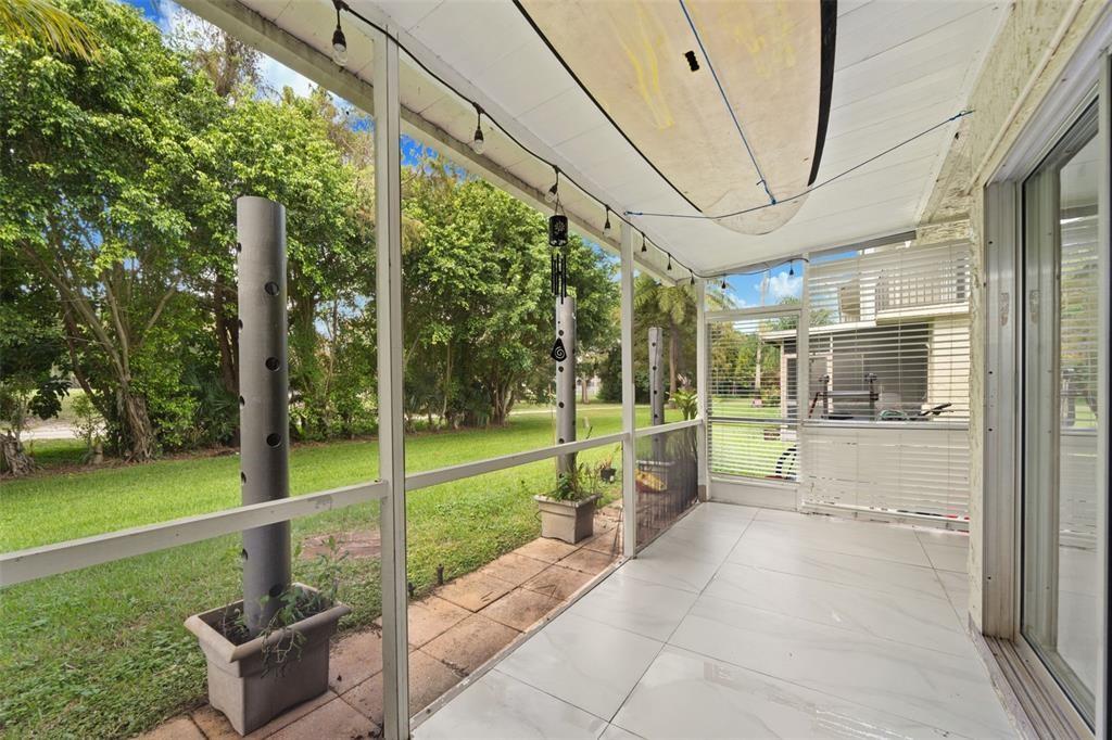 SANDPEBBLES TOWNHOUSE CON - Residential Lease