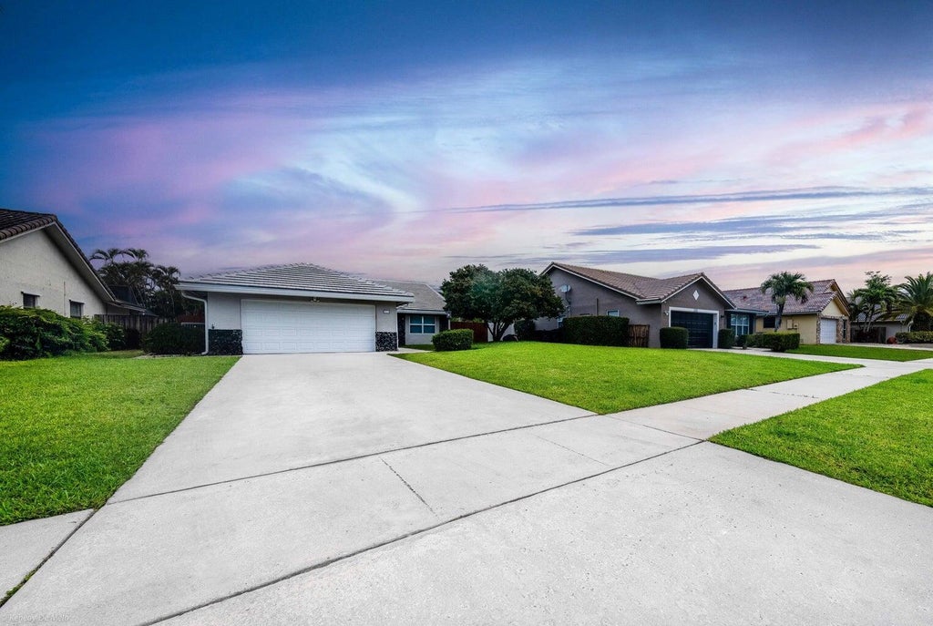 Photo of 7515 Silver Woods Court, Boca Raton, FL 33433 (MLS # R11124137)