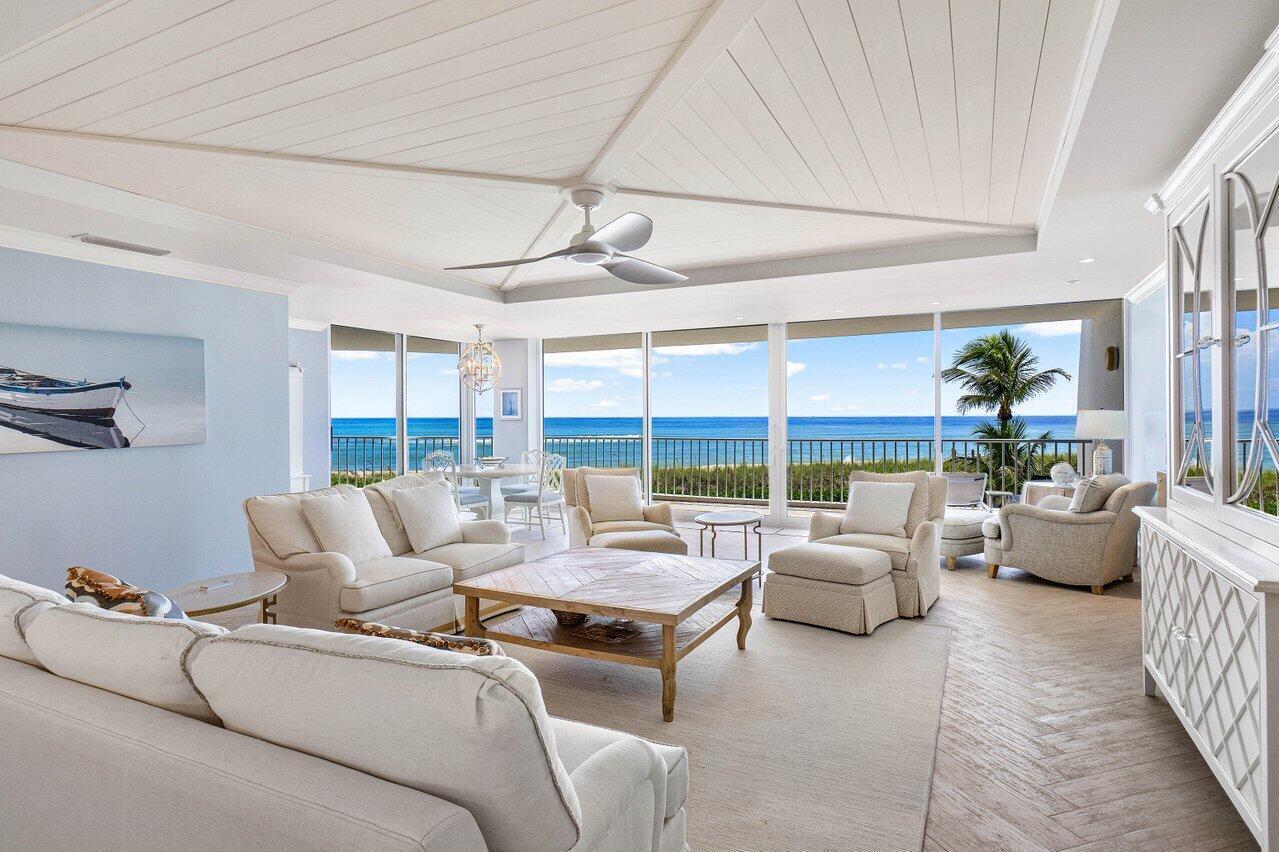 SAILFISH POINT - Residential