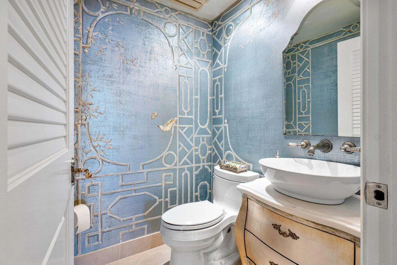 SAILFISH POINT - Residential