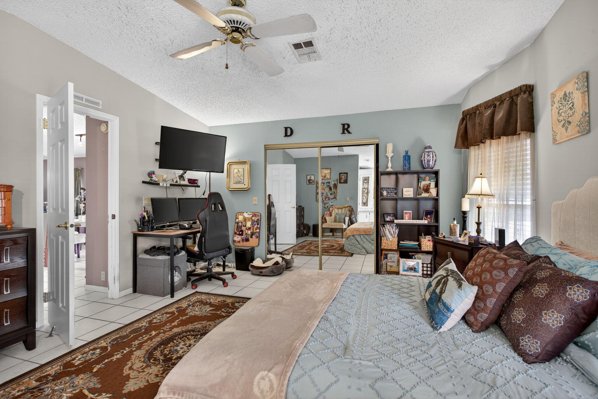 K S PARK - Residential