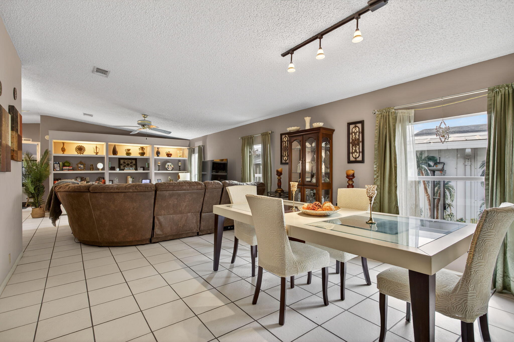 K S PARK - Residential