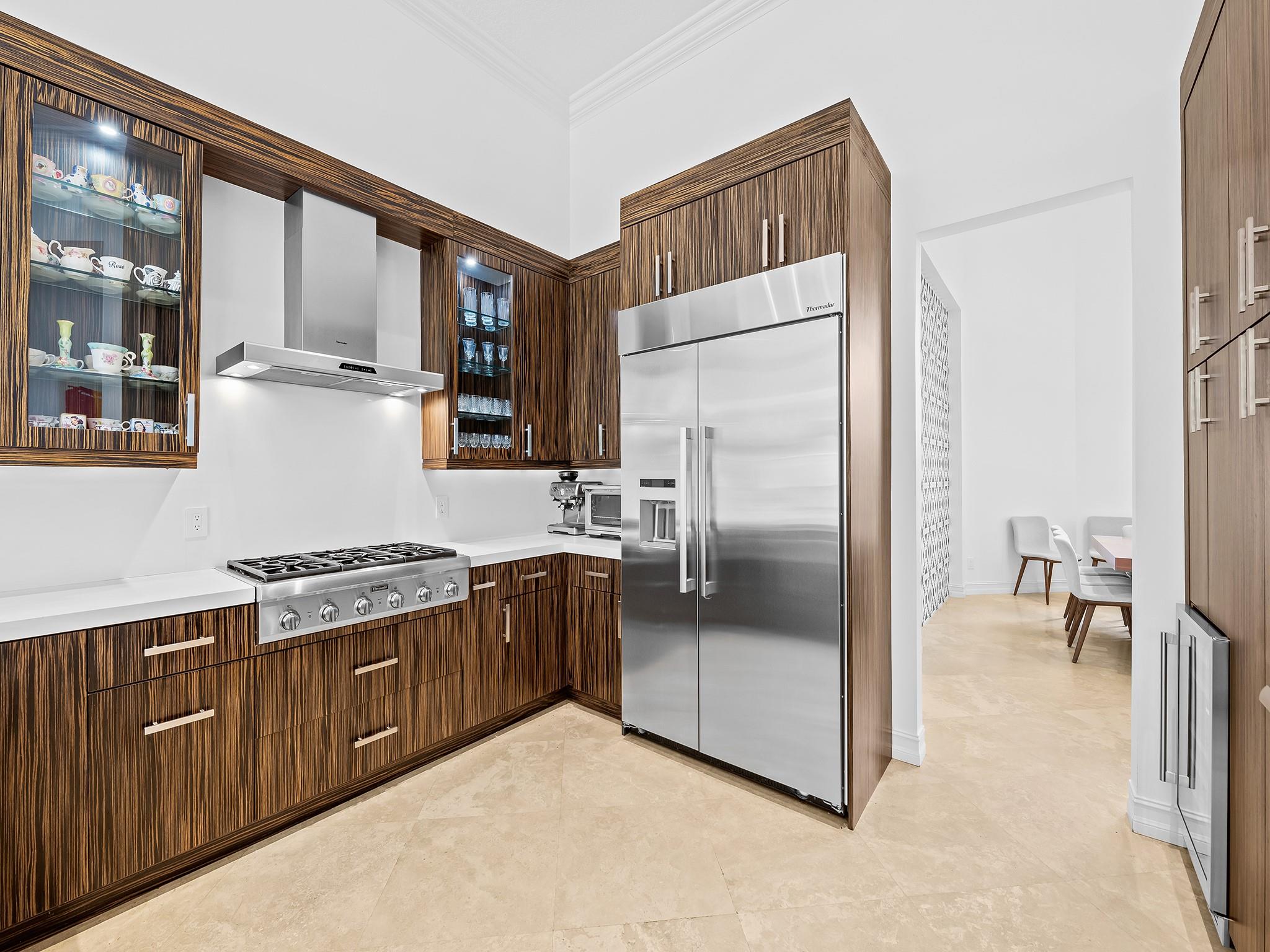 The Enclave 2nd Sec 156-8 - Residential