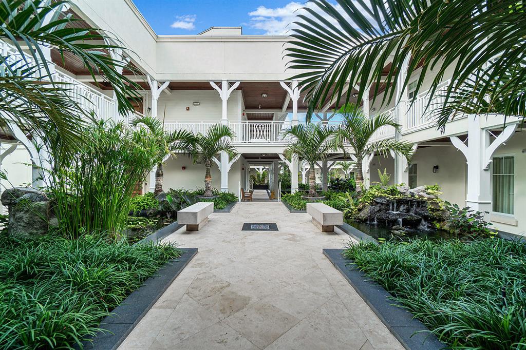 SEAGATE RESIDENCES CONDO - Residential