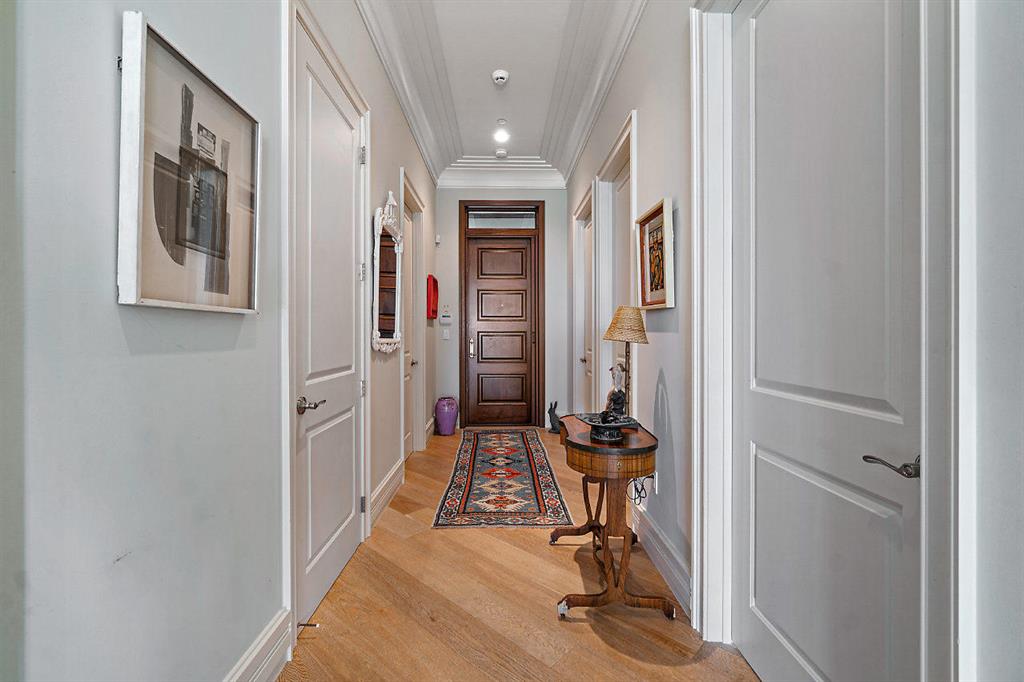 SEAGATE RESIDENCES CONDO - Residential