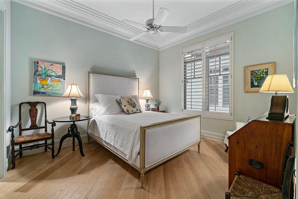 SEAGATE RESIDENCES CONDO - Residential