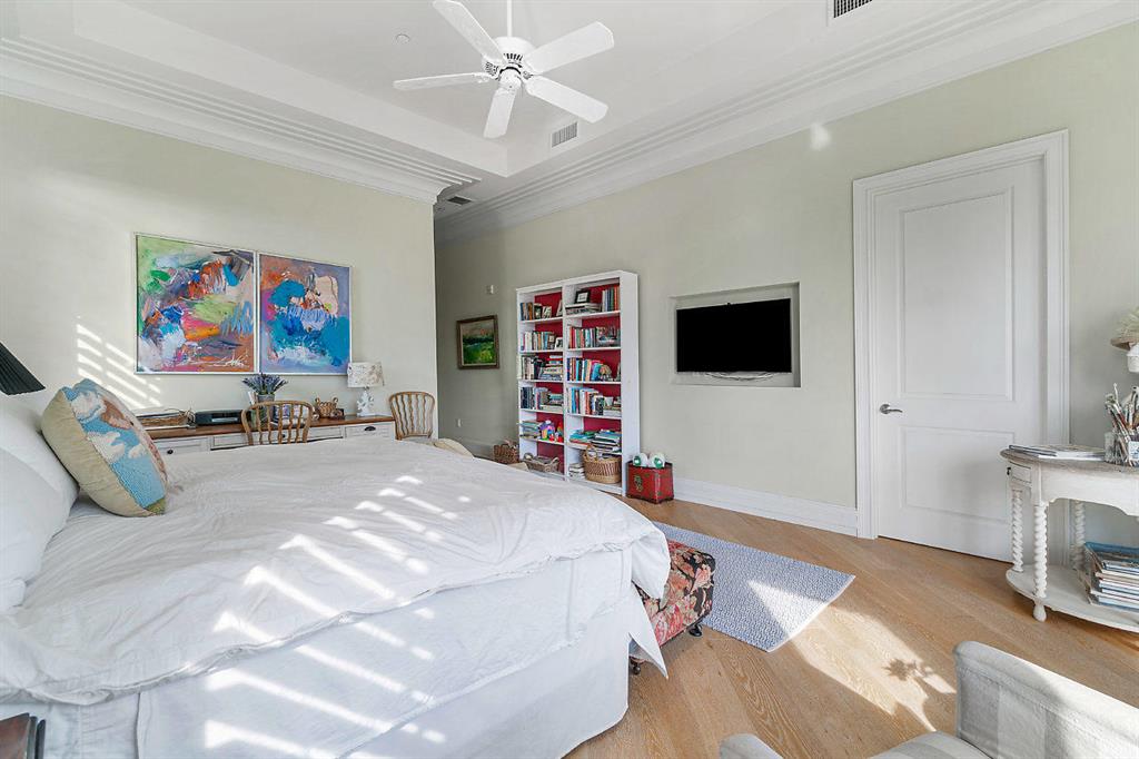 SEAGATE RESIDENCES CONDO - Residential