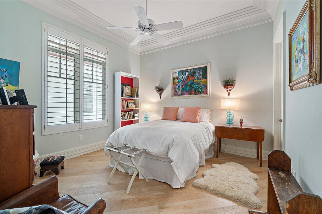 SEAGATE RESIDENCES CONDO - Residential