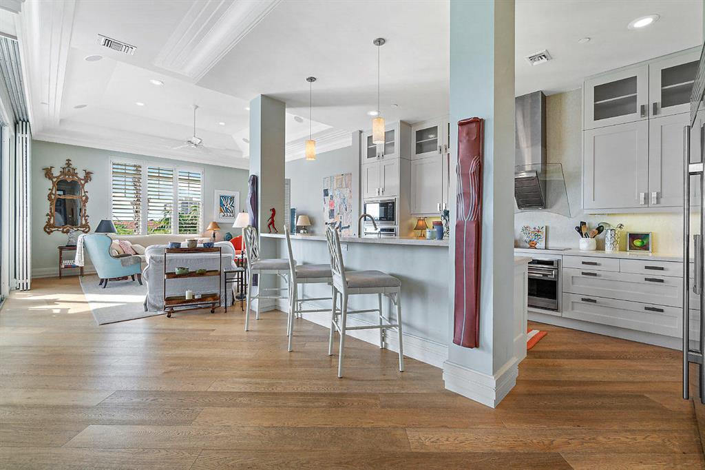 SEAGATE RESIDENCES CONDO - Residential