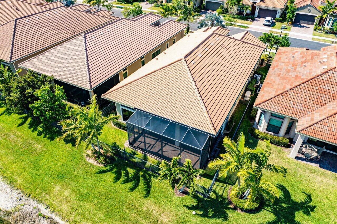 PARKLAND ROYALE - Residential Lease