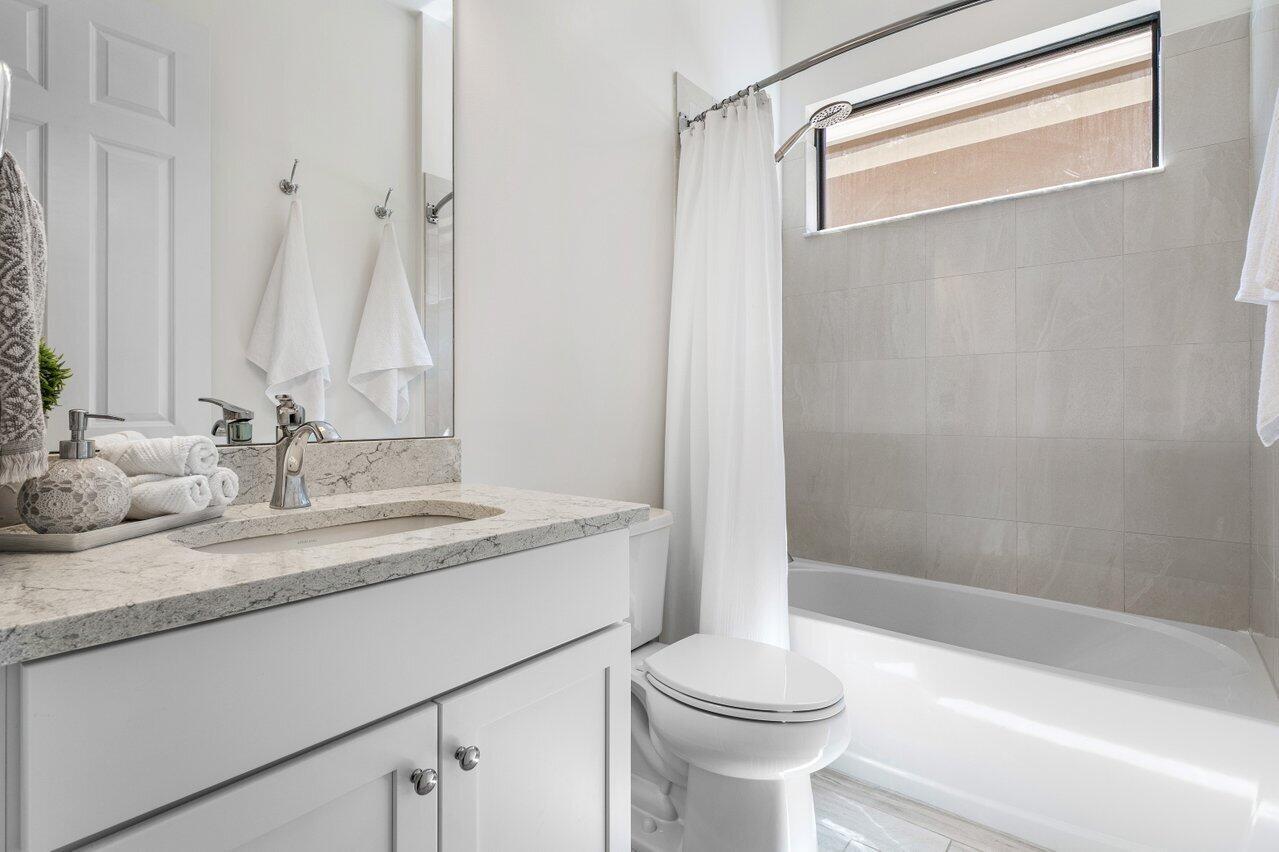PARKLAND ROYALE - Residential Lease