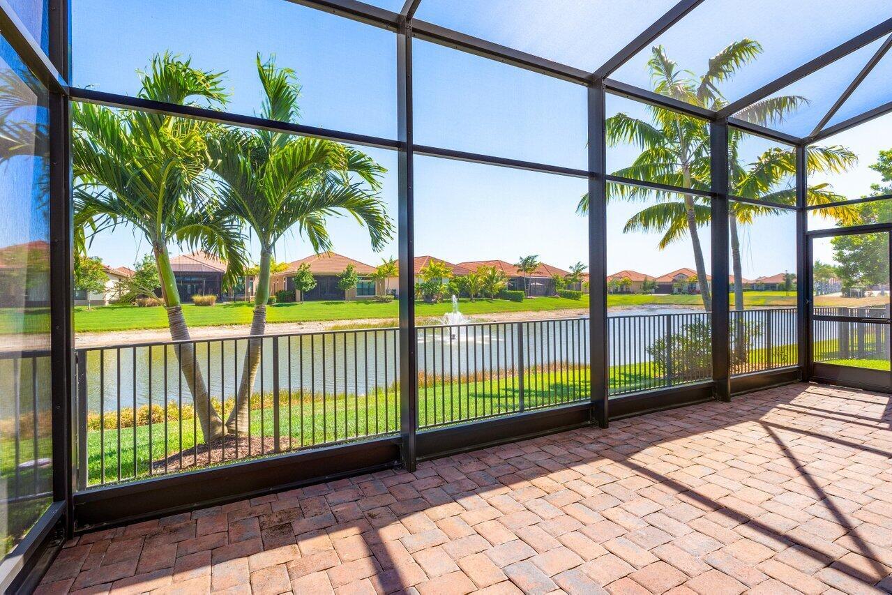 PARKLAND ROYALE - Residential Lease