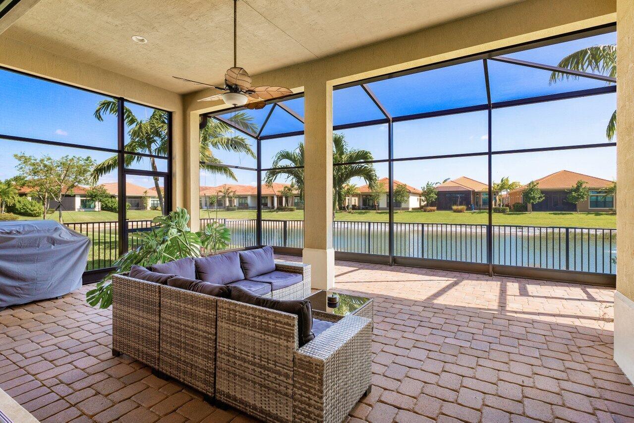 PARKLAND ROYALE - Residential Lease