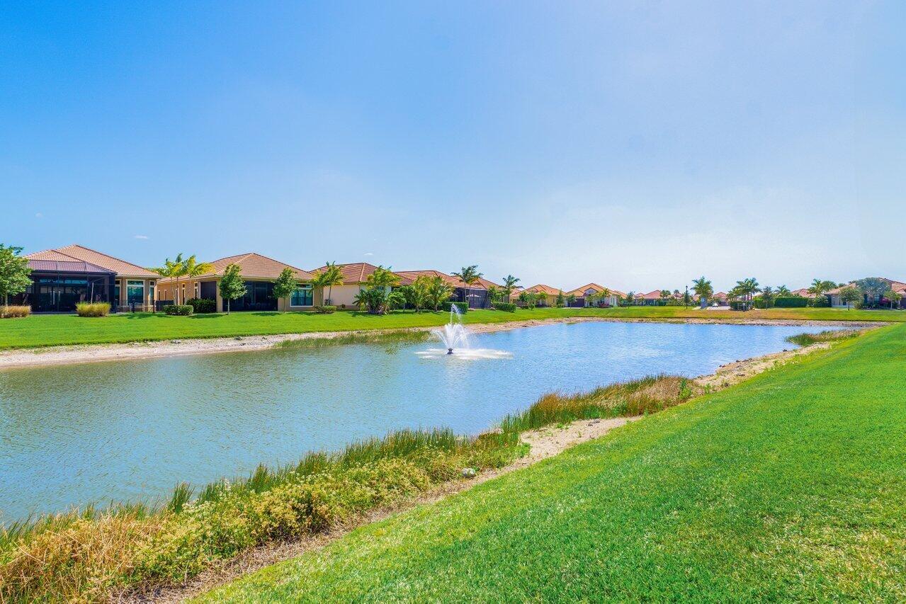 PARKLAND ROYALE - Residential Lease