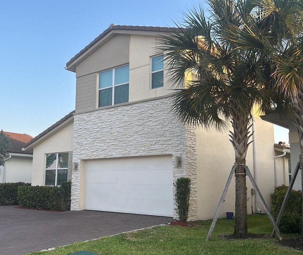 Photo of 4161 Marina Way, Deerfield Beach, FL 33064 (MLS # B26030173)