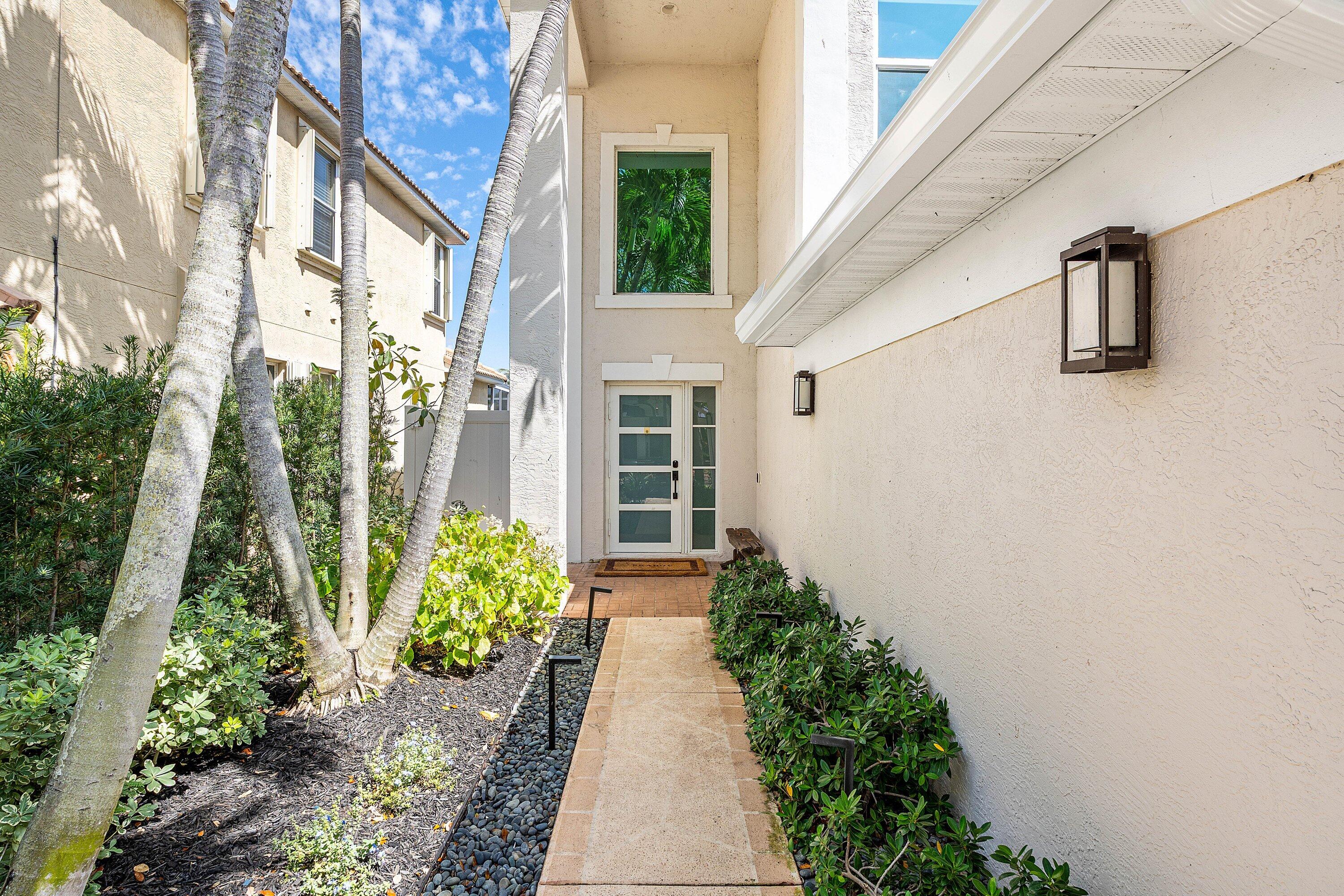 1211 Delray Lakes Drive