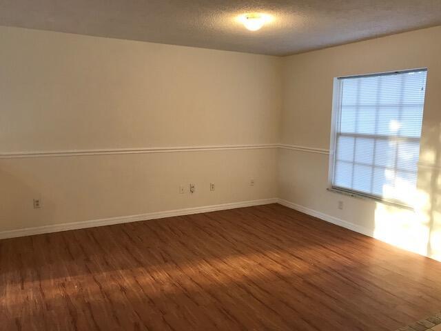 PORT ST LUCIE SECTION 4 - Residential Lease