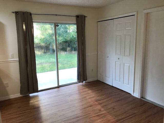 PORT ST LUCIE SECTION 4 - Residential Lease