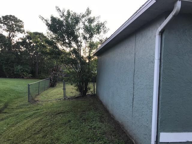 PORT ST LUCIE SECTION 4 - Residential Lease